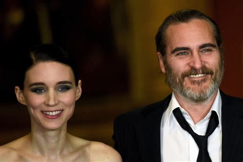 joaquin phoenix mara rooney